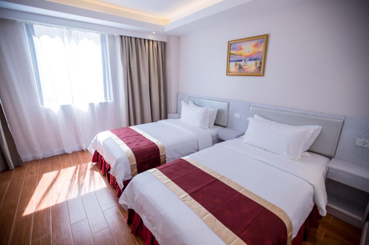 Hotel Americano การาปัน ภายนอก รูปภาพ
