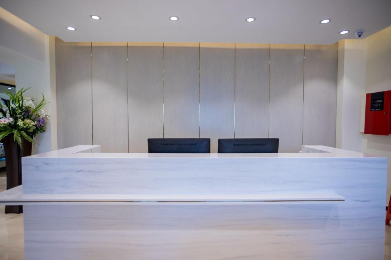 Hotel Americano การาปัน ภายนอก รูปภาพ